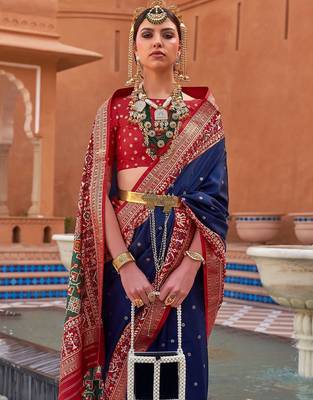 Pink floral printed silk blend saree 2