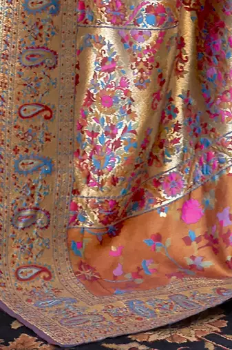 Green green & beige silk blend woven design banarasi saree
