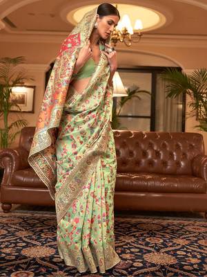 Lavender ethinic motif woven design zari saree 2