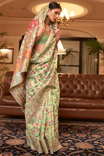 Lavender ethinic motif woven design zari saree