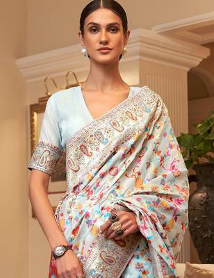 Gold woven design zari silk blend kanjeevaram saree 3