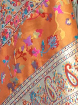 Gold woven design zari silk blend kanjeevaram saree 4