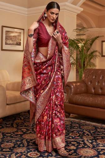 maroon maroon & gold-toned floral zari silk blend paithani saree