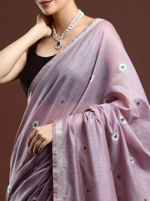 Blue blue woven design zari silk blend paithani saree 5