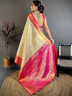 gold woven design zari silk blend kanjeevaram saree 4
