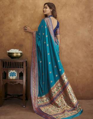 blue blue & red woven design zari silk blend paithani saree 2