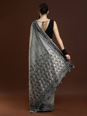 grey woven design banarasi saree 3