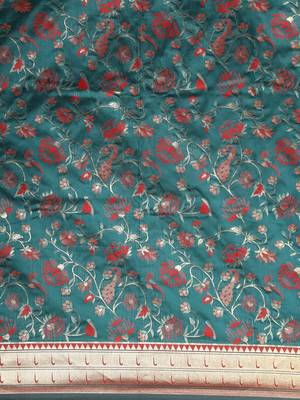green green floral zari silk blend paithani saree 3