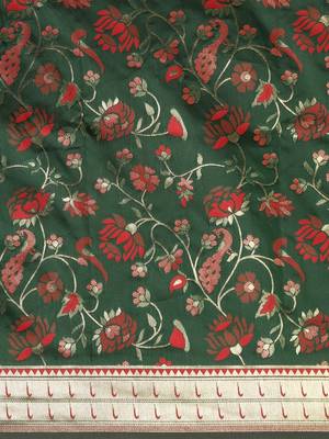 green green floral zari silk blend paithani saree 3