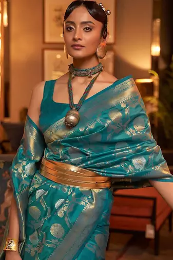 blue blue & gold-toned ethnic motifs zari silk blend banarasi saree