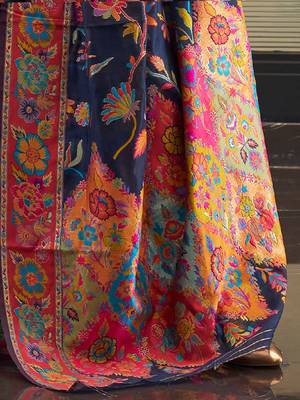 Teal ethnic motif woven design tassel saree 3