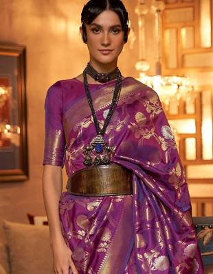 Teal teal & gold-toned woven design zari silk blend banarasi saree 3
