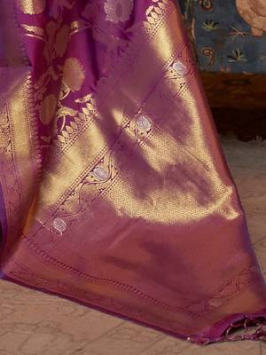 Teal teal & gold-toned woven design zari silk blend banarasi saree 4