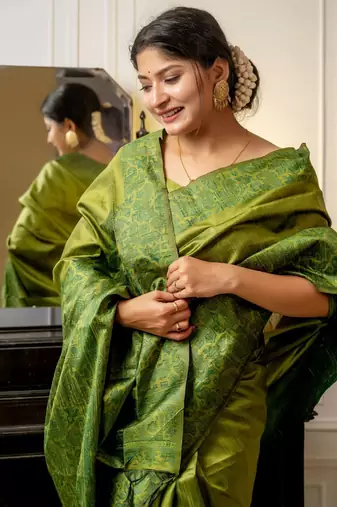 Coffee coffee brown & gold-toned ethnic motifs zari linen blend kanjeevaram saree