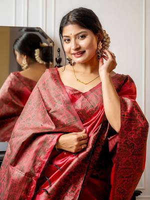 Pink woven design zari silk blend paithani saree with blouse piece 3