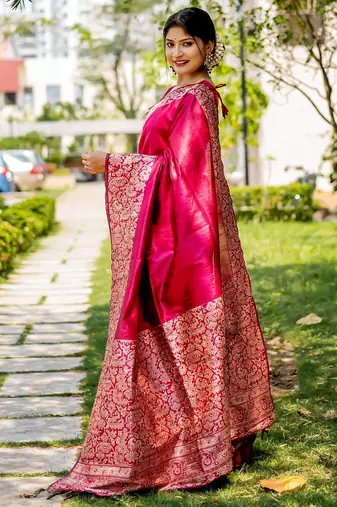pink woven design solid saree