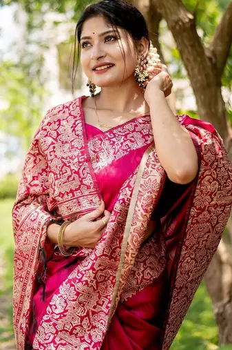 pink woven design solid saree