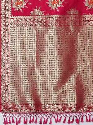 pink pink & gold-coloured floral woven design silk blend banarasi saree 5