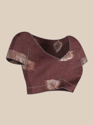 Coral ethnic motifs saree with woven design border 5