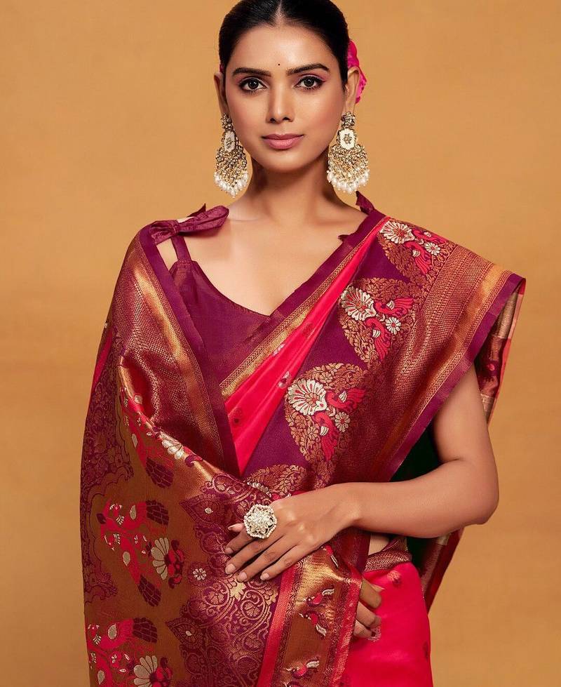 Pink pink woven design banarasi saree