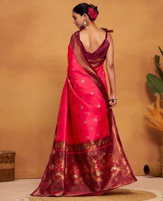 Pink pink woven design banarasi saree 4