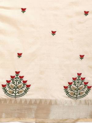 cream cream & pink floral embroidered assam silk cotton banarasi saree 4