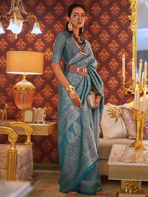 blue blue & gold-toned floral woven design zari banarasi saree 1
