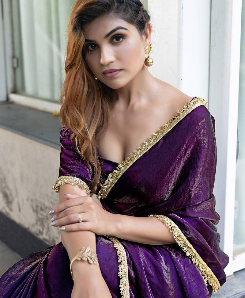 pink women embellished satin saree with unstitched blouse