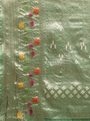 green woven design zari organza kanjeevaram saree 5