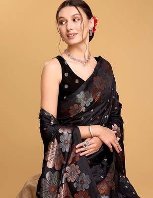 Cream polka dot satin block print saree 5