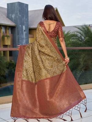 beige floral woven design saree 4