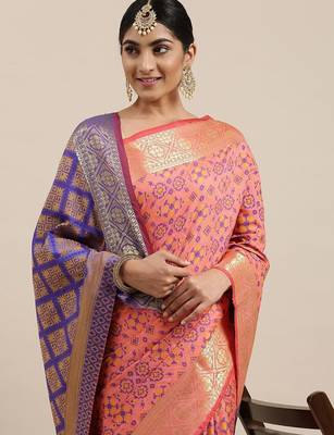 Magenta women magenta nylon woven design saree 2