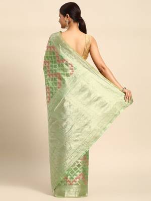 green ethnic motifs zari organza saree 3
