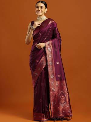 burgundy ethnic motifs woven design zari banarasi silk saree with blouse 3