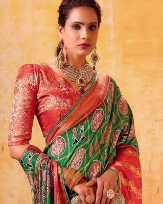 peach ethnic motifs zari patola saree 3