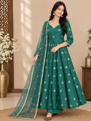 Green simmar silk embroidery party wear anarkali suit set 2