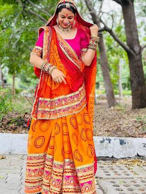 yellow yellow & red printed gotta patti bandhani saree 4