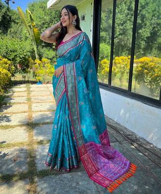 blue blue & magenta woven design zari patola saree 1