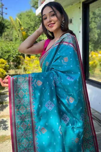 blue blue & magenta woven design zari patola saree