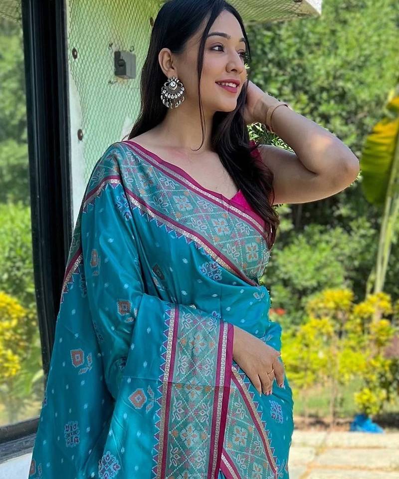 blue blue & magenta woven design zari patola saree