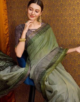 green floral zari ready to wear saree 5
