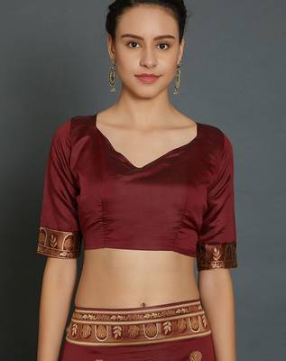 maroon maroon & beige ethnic motifs zari silk blend banarasi saree 5