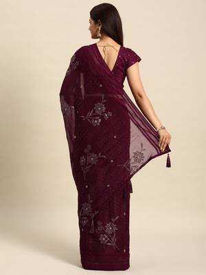 maroon floral sequinned silk chiffon saree 3