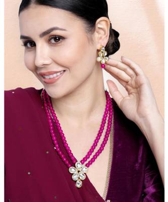 gold-plated kundan-studded & beaded layered jewellery set 2