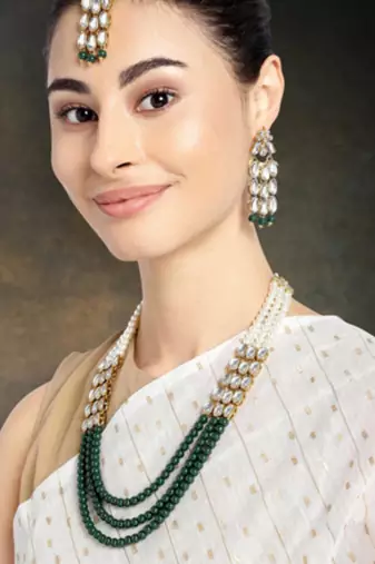 gold plated kundan pearl stone studded jewellery set