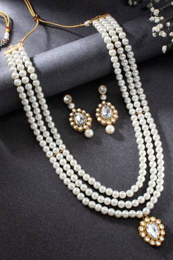 women white & gold-plated traditional pearl jewellery set