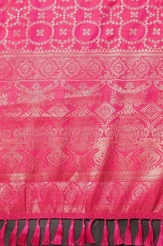 pink pink & gold-toned silk blend banarasi saree