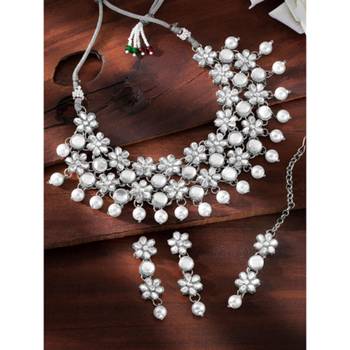 silver-plated artificial stones and -studded jewellery set with maangtikka 1