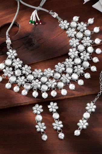 silver-plated artificial stones and -studded jewellery set with maangtikka