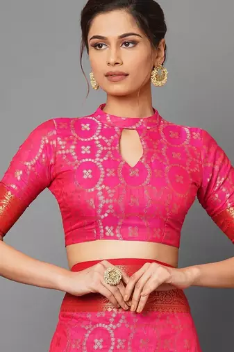 pink pink & gold-toned silk blend banarasi saree